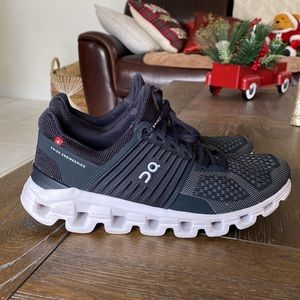 ON Cloud Cloud Swift Sneakers